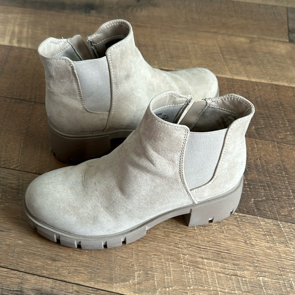 Women’s chunky chelsea booty